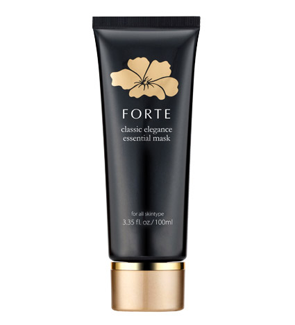 Classic Elegance Essential Mask